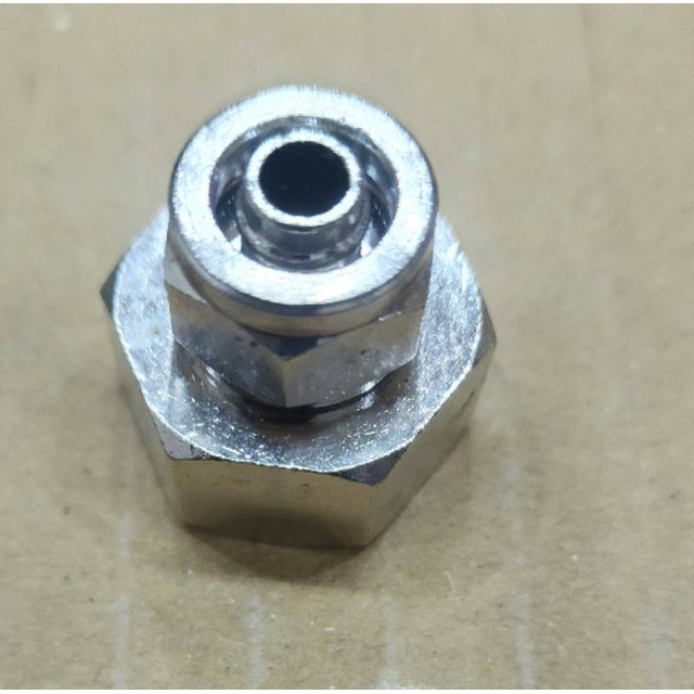 【小江淨水設備】四分內牙轉三分管專用，製冰機入水接頭/烤箱入水接頭/咖啡機入水接頭/4分內牙接3分管接頭
