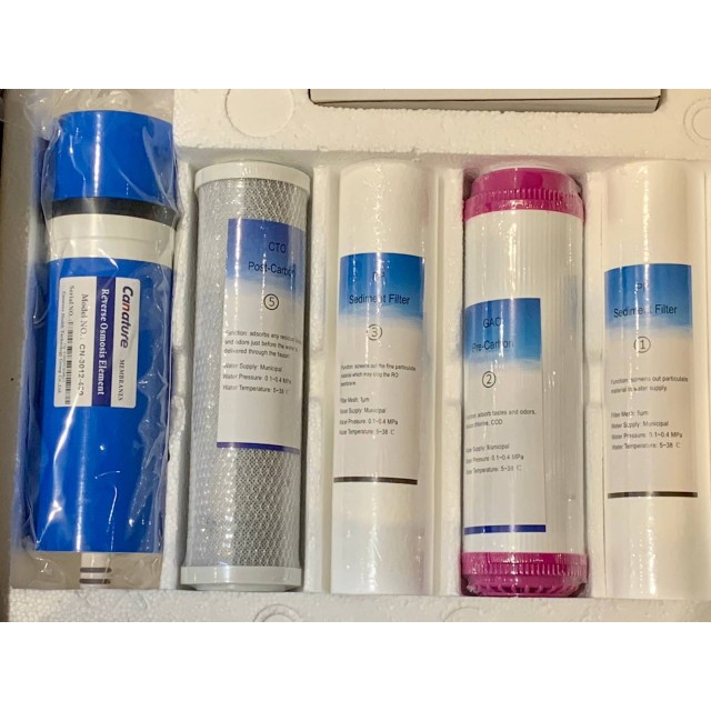 【小江淨水設備】新時尚輕鬆換濾心,RO-純水機RO-400G一分鐘出水量最少1000cc,方便更換濾心機身本身無壓力桶。 【小江淨水設備】新時尚輕鬆換濾心,RO-純水機RO-400G一分鐘出水量最少1000cc,方便更換濾心機身本身無壓力桶。